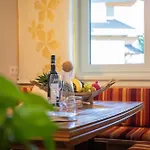 Hitchcock Stubai Апартаменты *